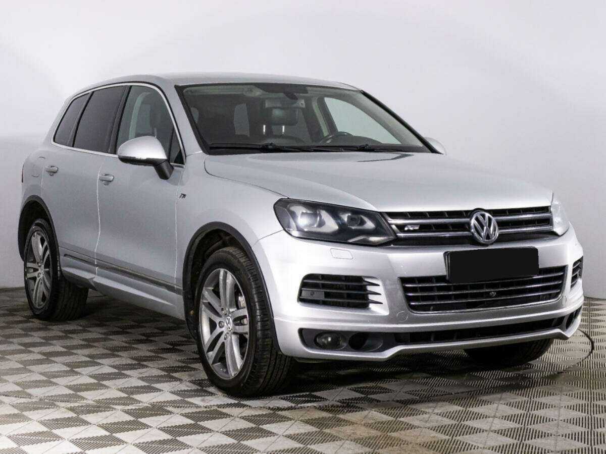 Volkswagen Touareg б/у, 2012, Автоматическая. Фото: #2