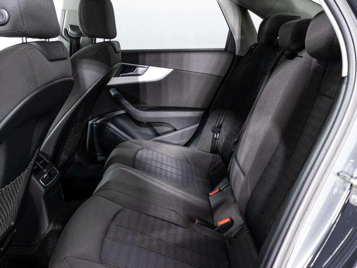 Ауди А4 б/у, 2015, Роботизированная. Фото: #7