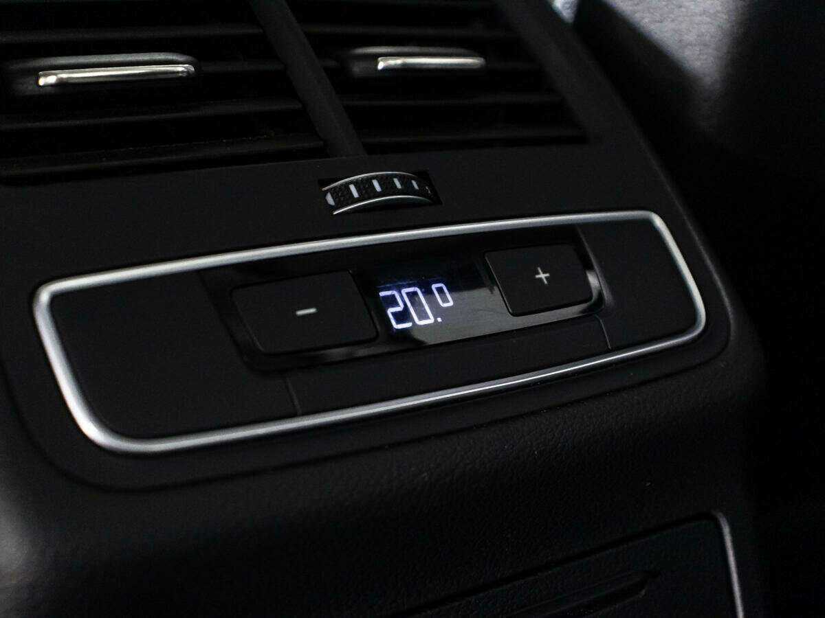 Ауди А4 б/у, 2015, Роботизированная. Фото: #15