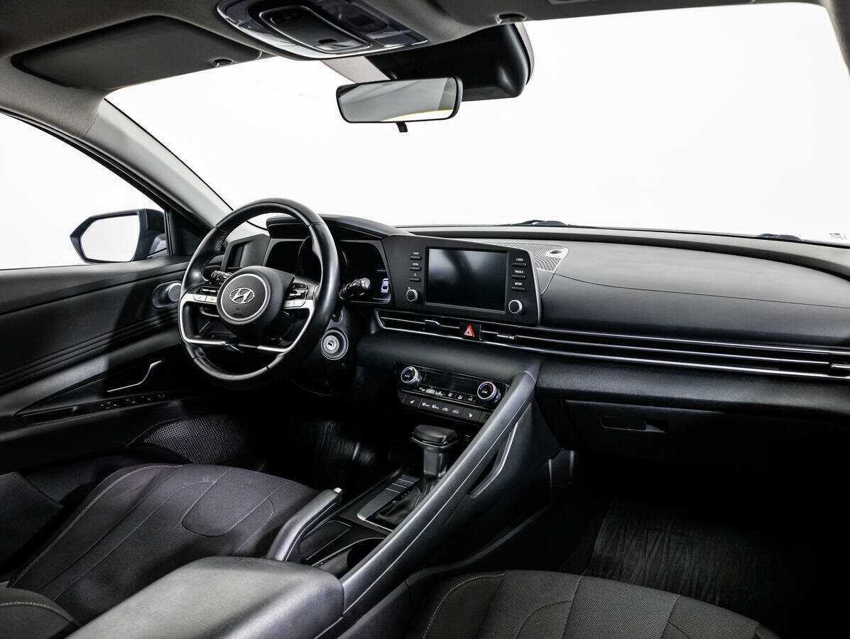 Hyundai Elantra б/у, 2020, Автоматическая. Фото: #8
