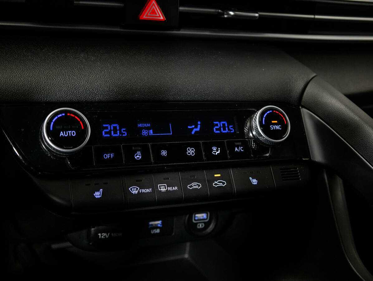 Hyundai Elantra б/у, 2020, Автоматическая. Фото: #16