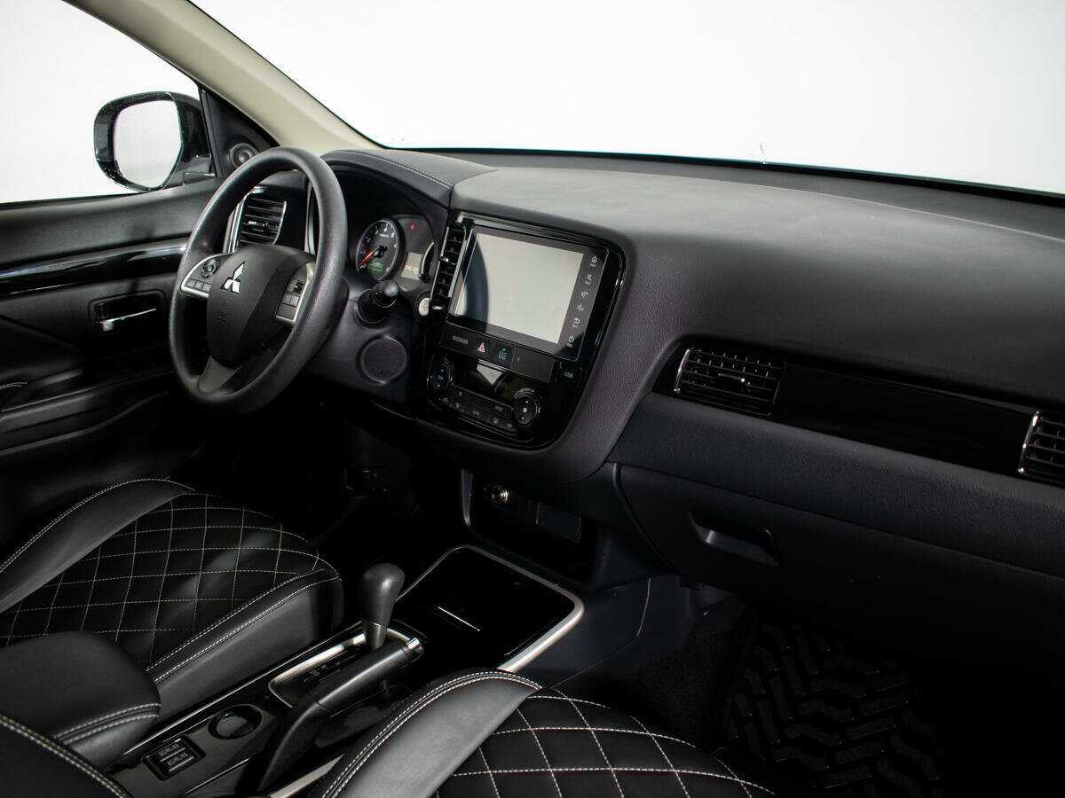 Митсубиши Оутлэндер б/у, 2022, Вариатор. Фото: #7