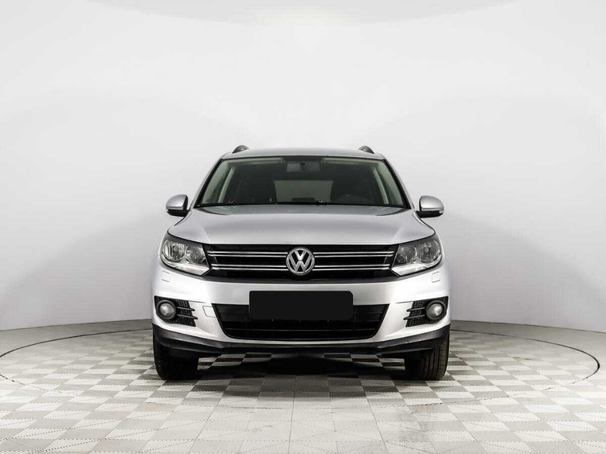 Volkswagen Tiguan б/у, 2012, Механическая. Фото: #1