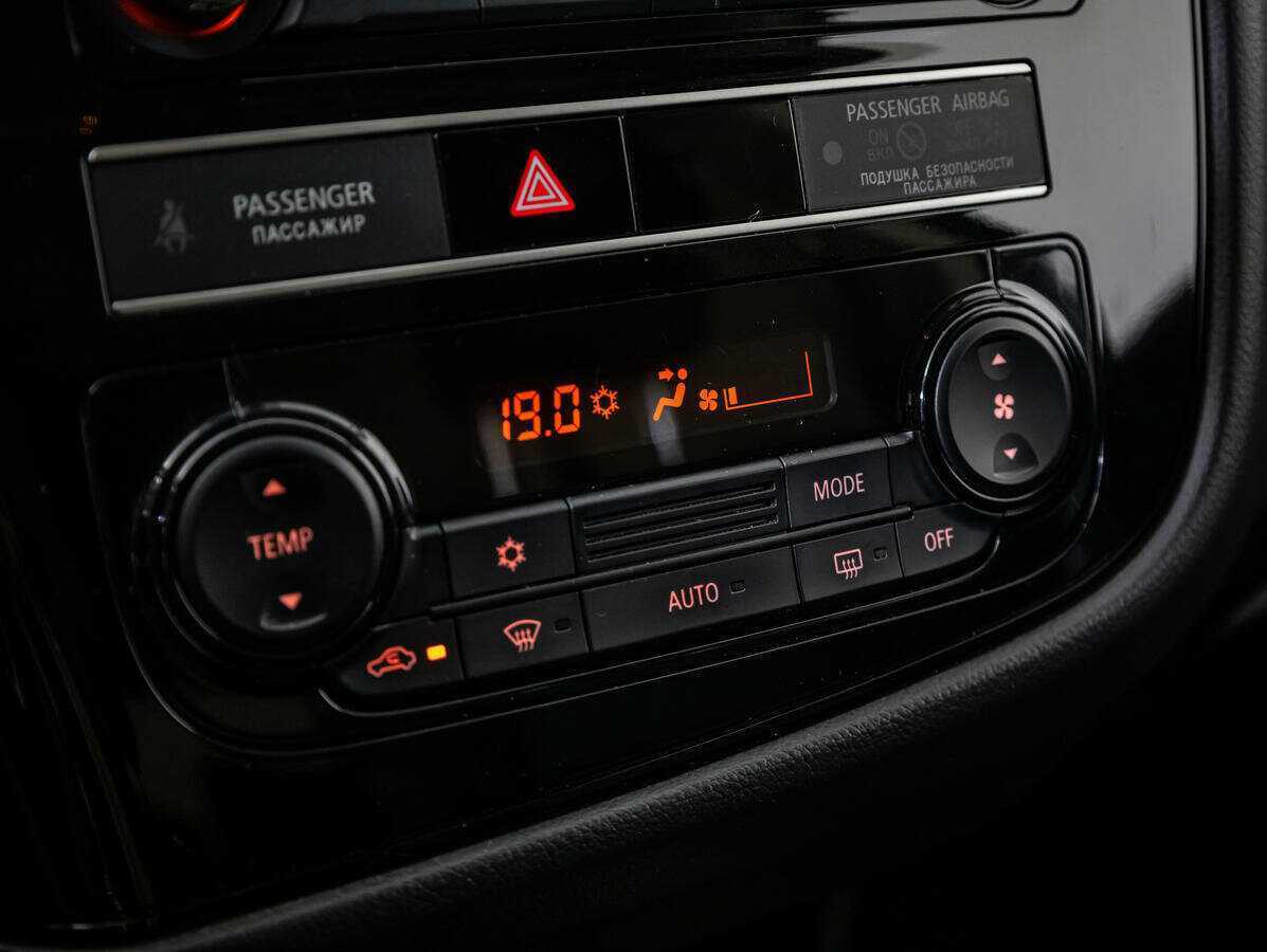 Митсубиши Оутлэндер б/у, 2019, Вариатор. Фото: #12