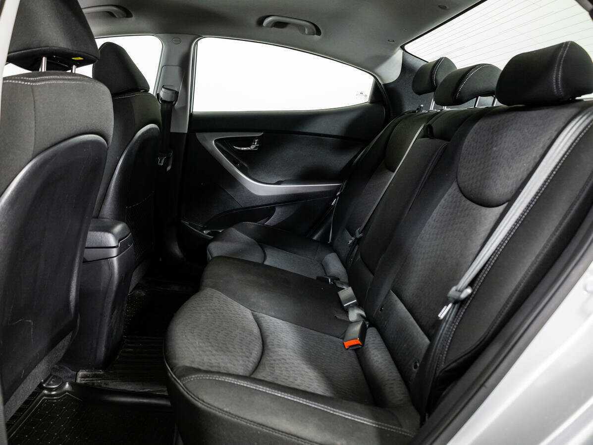 Hyundai Elantra б/у, 2013, Механическая. Фото: #9