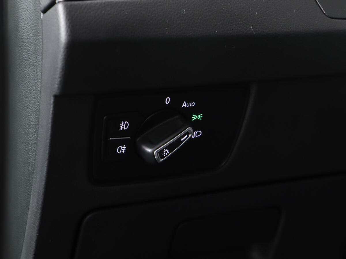 Фольксваген Пассат б/у, 2017, Роботизированная. Фото: #17