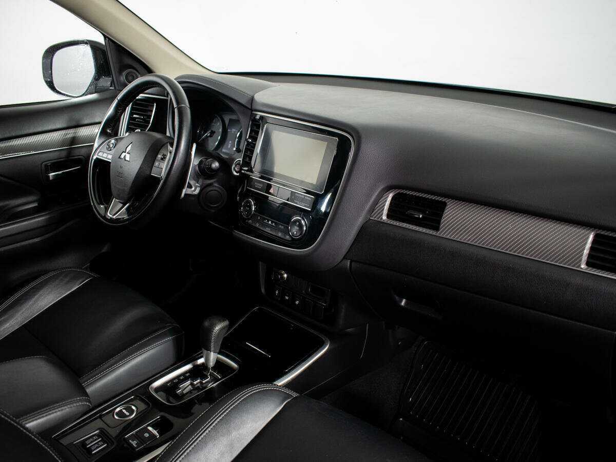 Митсубиши Оутлэндер б/у, 2020, Вариатор. Фото: #8