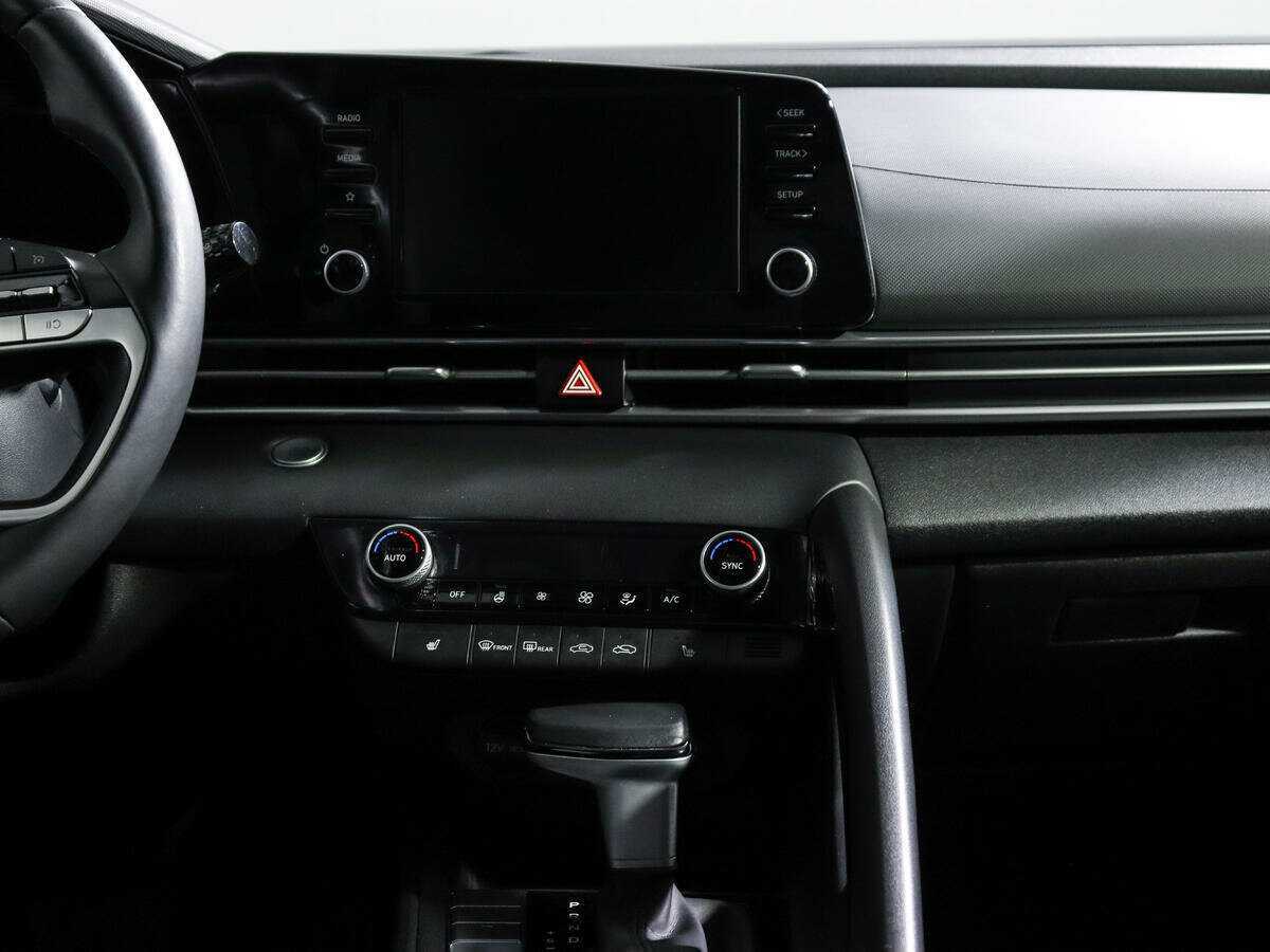 Hyundai Elantra б/у, 2022, Автоматическая. Фото: #12