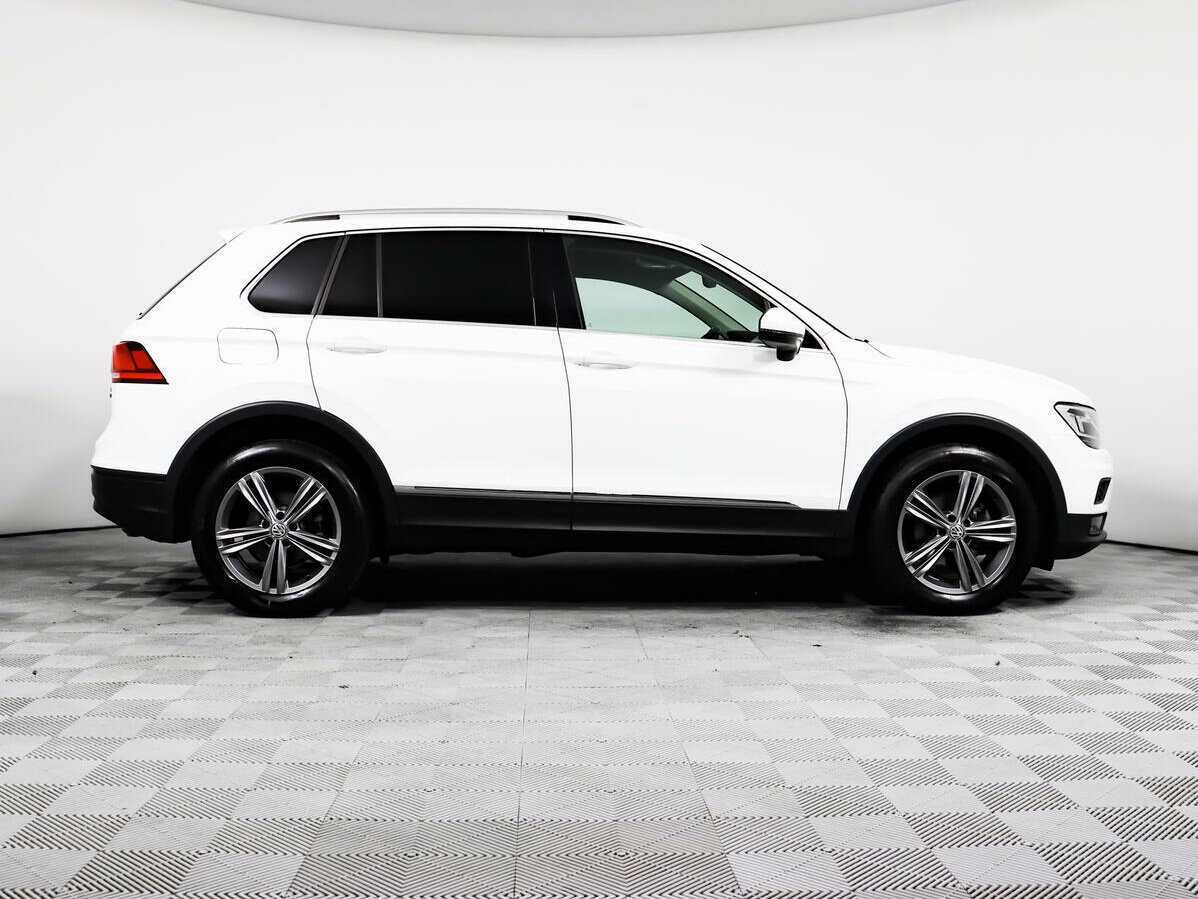 Volkswagen Tiguan б/у, 2017, Роботизированная. Фото: #3