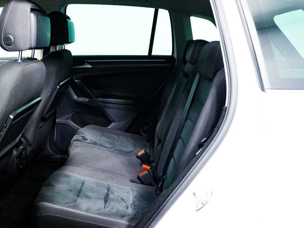 Volkswagen Tiguan б/у, 2017, Роботизированная. Фото: #11