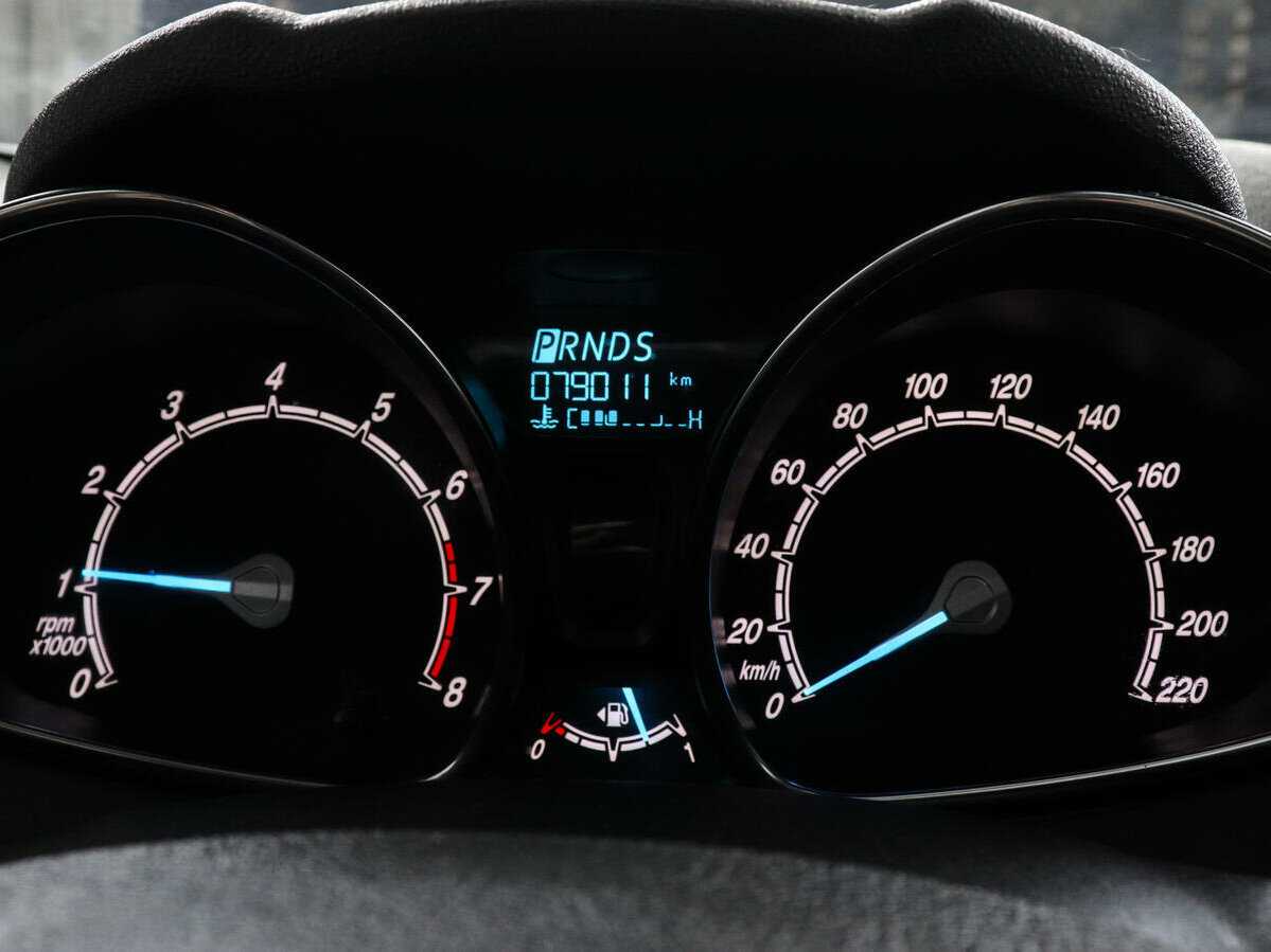 Форд Фиеста б/у, 2016, Роботизированная. Фото: #8