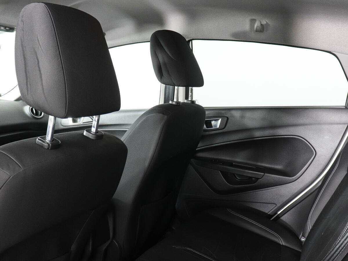 Форд Фиеста б/у, 2016, Роботизированная. Фото: #9