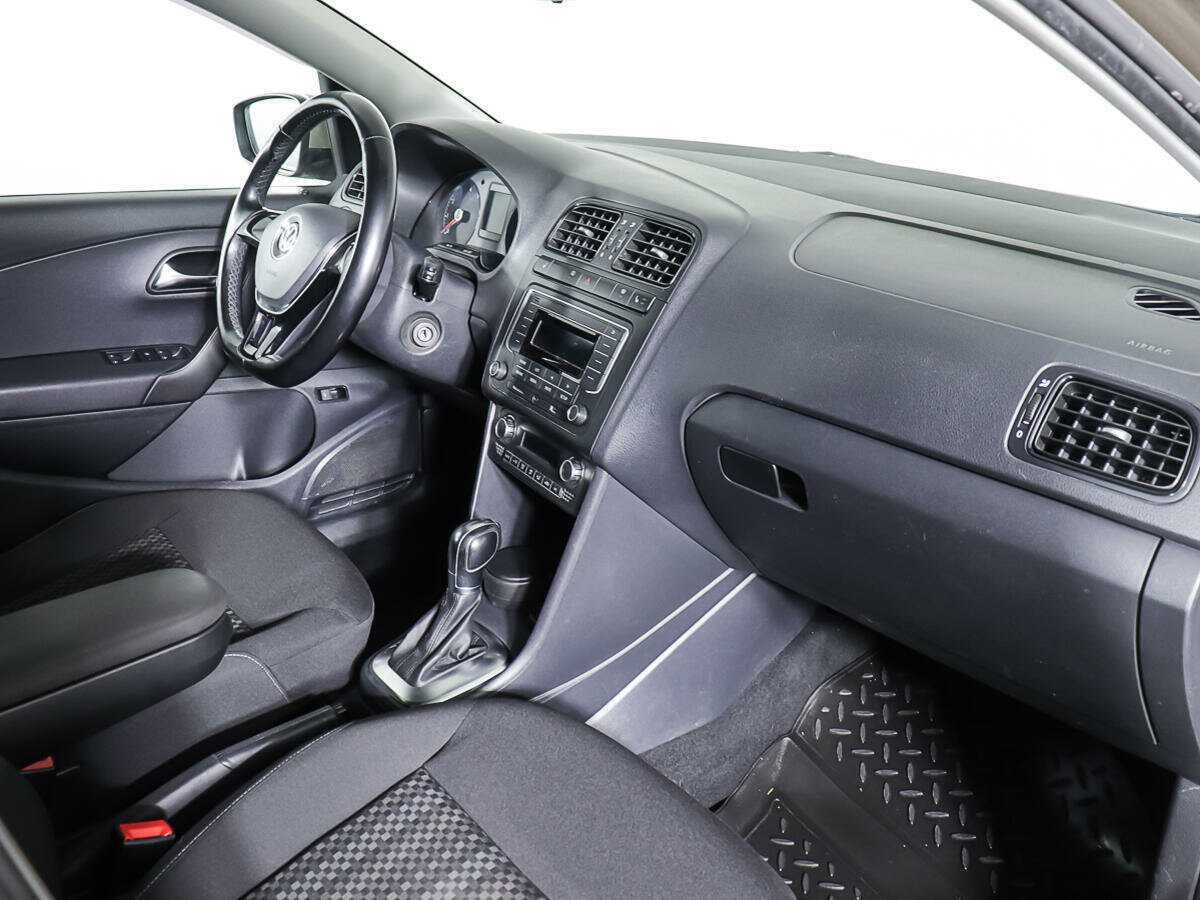 Фольксваген Поло б/у, 2017, Автоматическая. Фото: #7