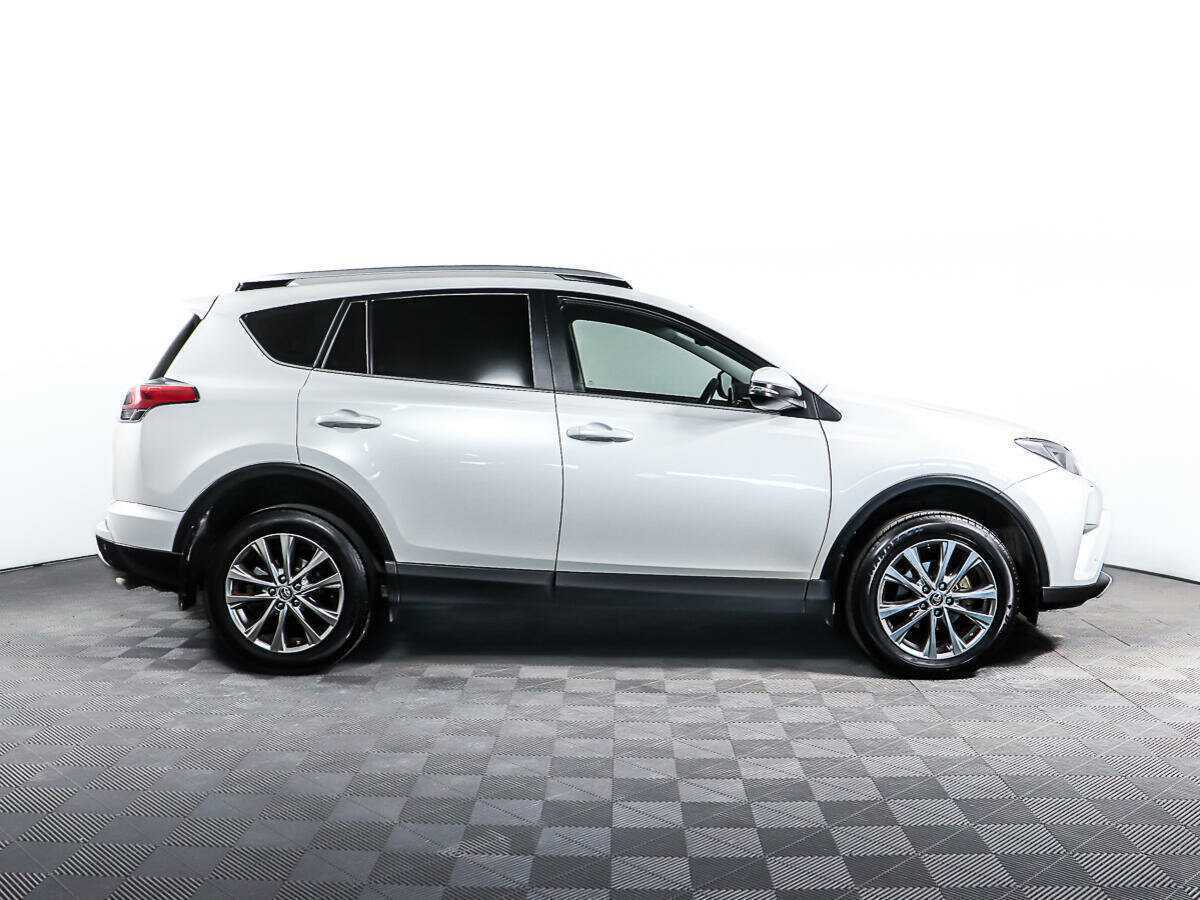 Тойота Рав4 б/у, 2018, Автоматическая. Фото: #3