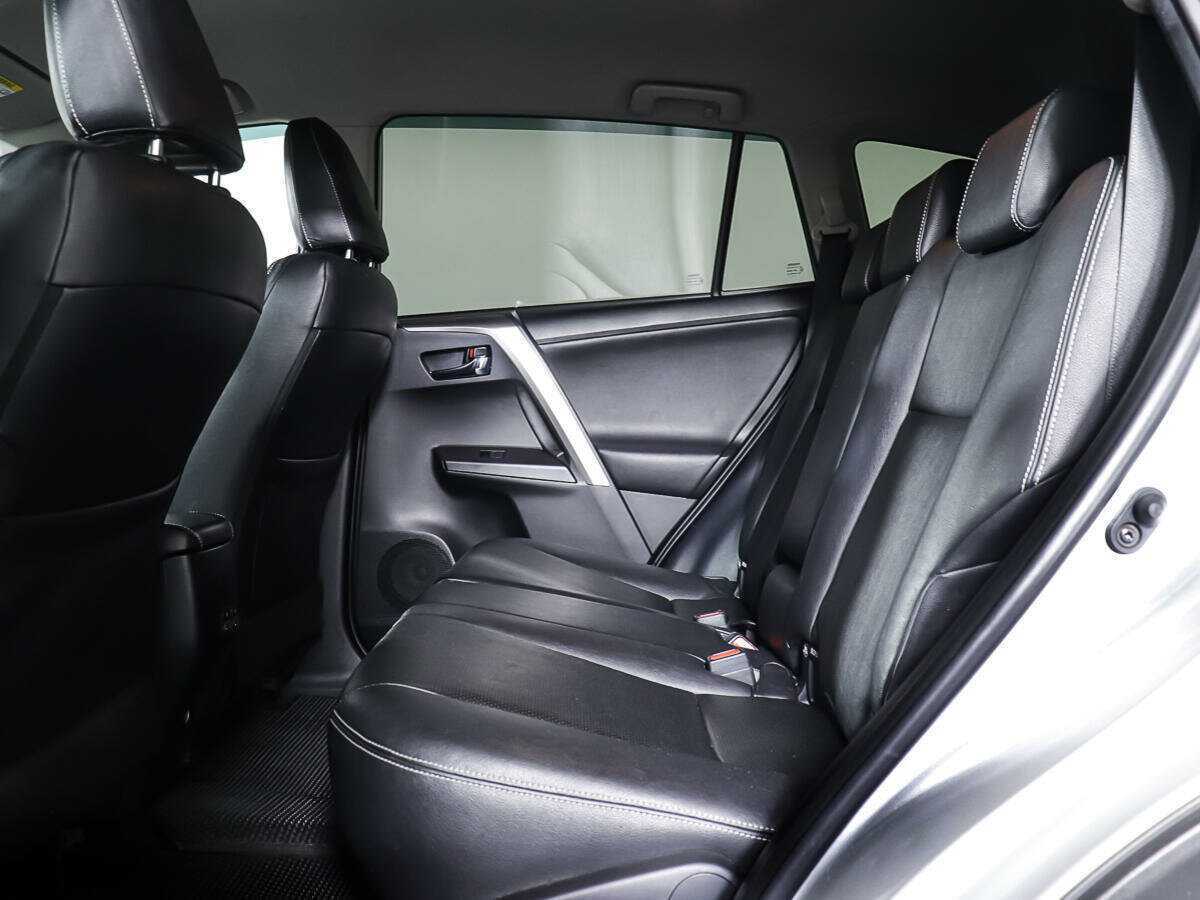 Тойота Рав4 б/у, 2019, Автоматическая. Фото: #11