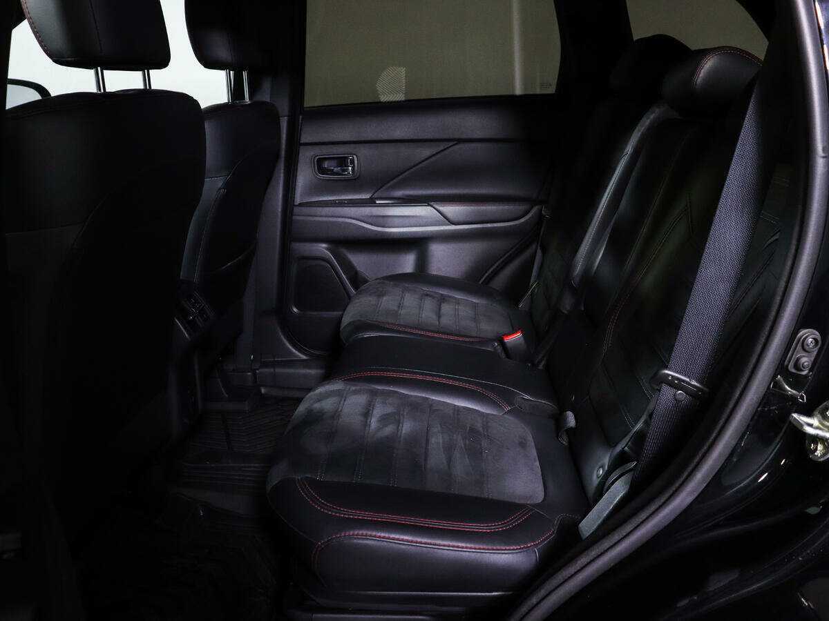 Митсубиши Оутлэндер б/у, 2020, Вариатор. Фото: #7