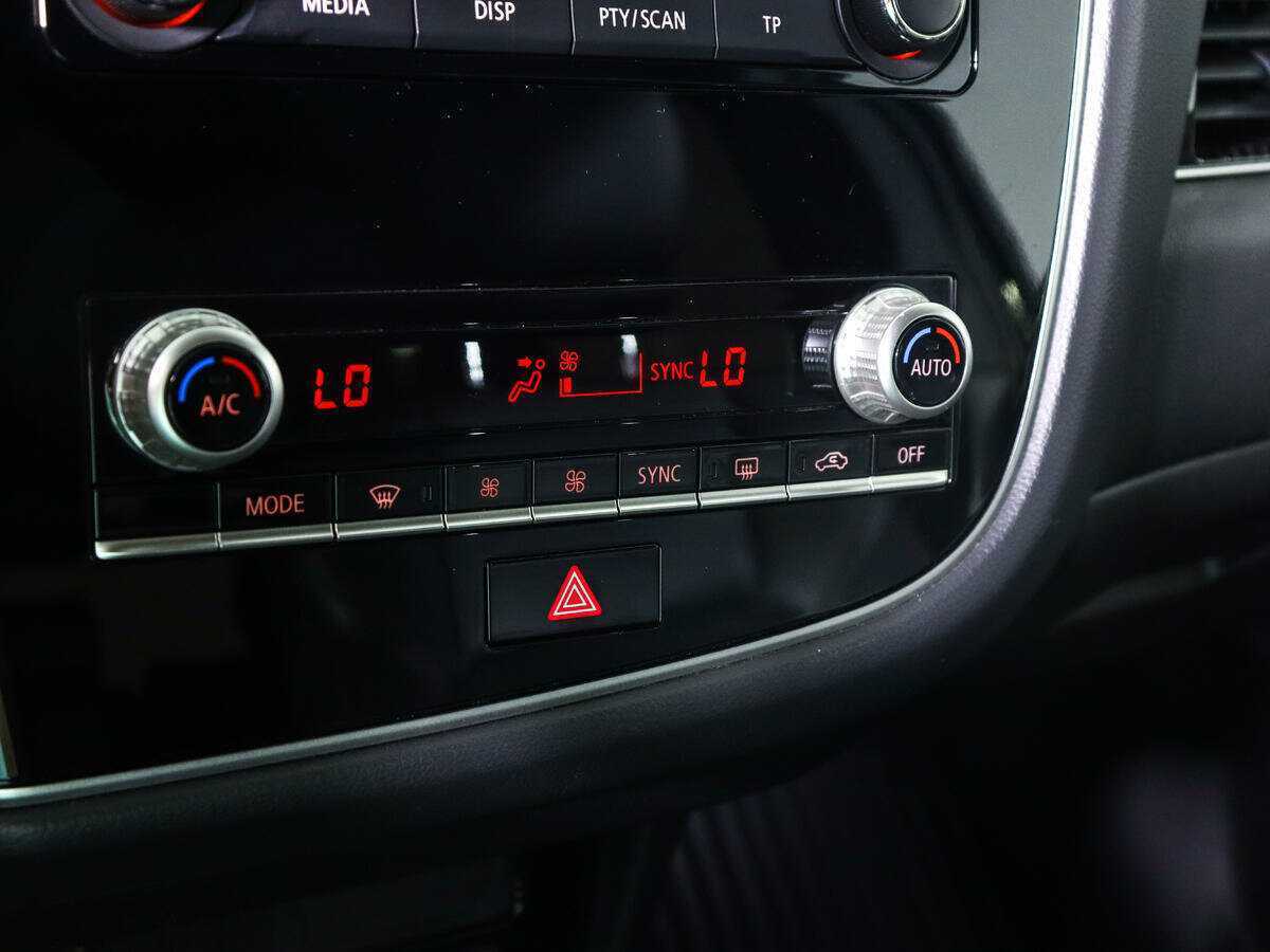 Митсубиши Оутлэндер б/у, 2020, Вариатор. Фото: #13