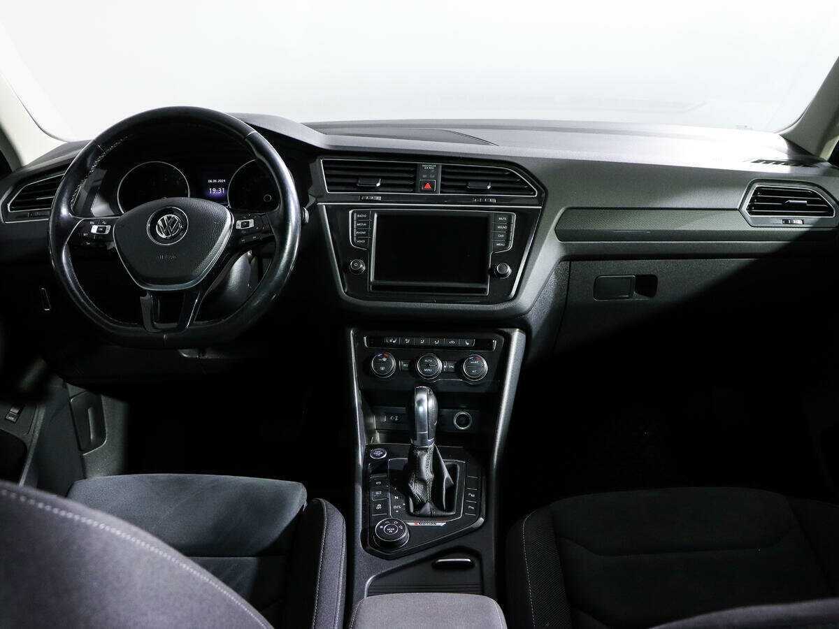 Volkswagen Tiguan б/у, 2017, Роботизированная. Фото: #11