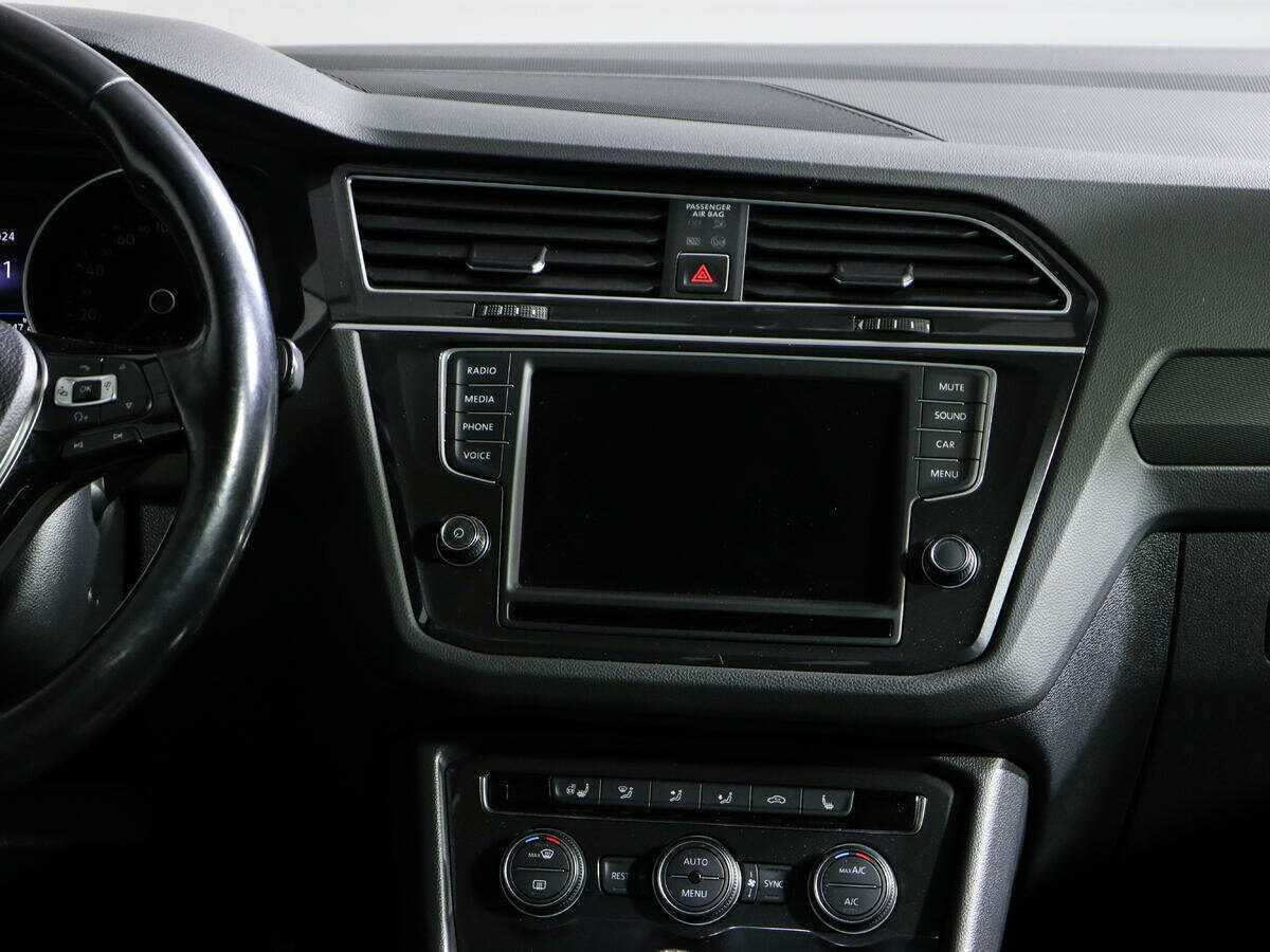 Volkswagen Tiguan б/у, 2017, Роботизированная. Фото: #12