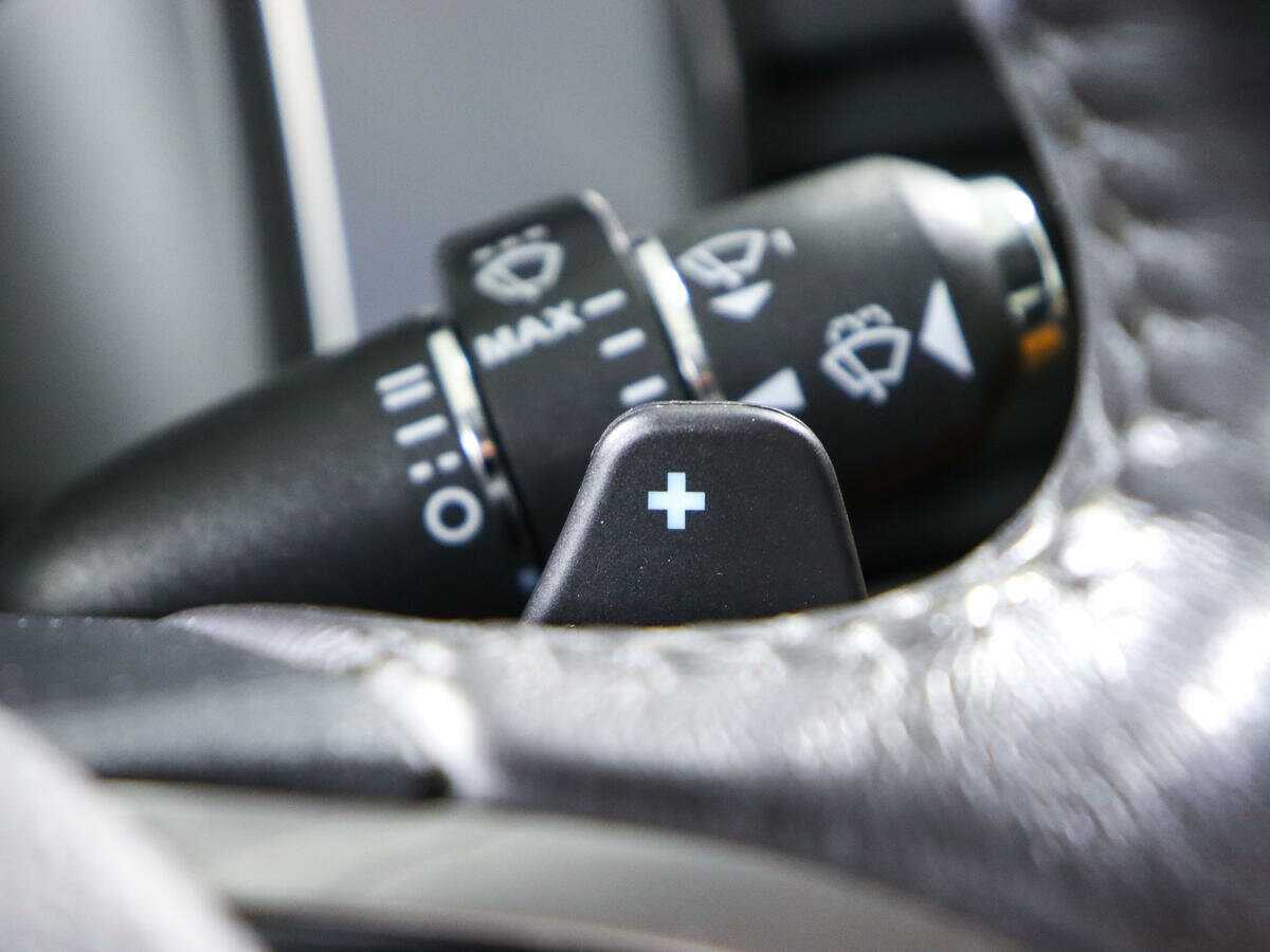 Jaguar XF б/у, 2014, Автоматическая. Фото: #21