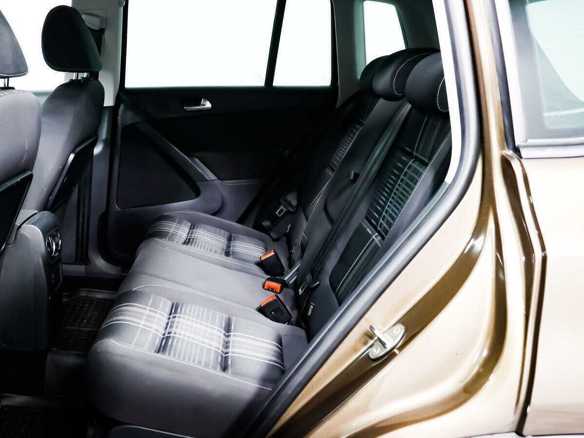 Volkswagen Tiguan б/у, 2015, Механическая. Фото: #11