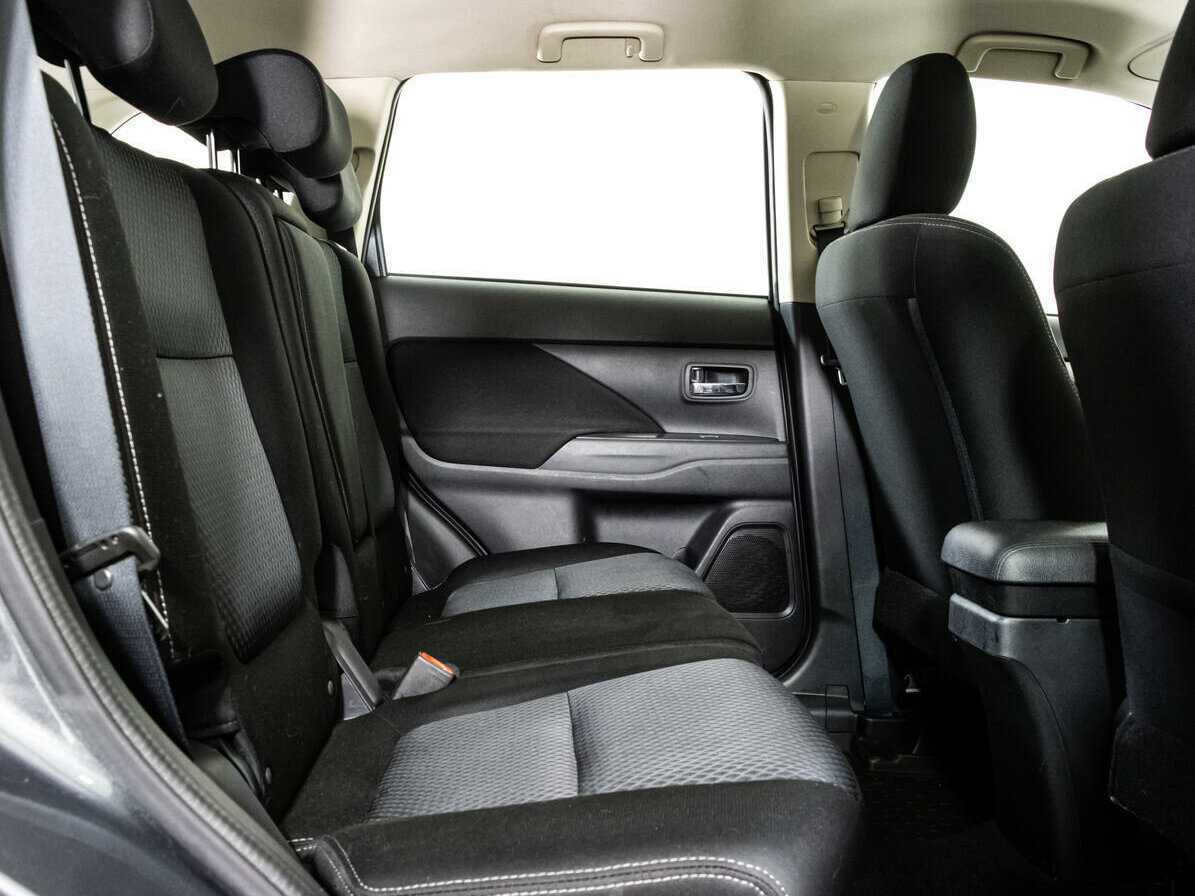 Митсубиши Оутлэндер б/у, 2016, Вариатор. Фото: #9