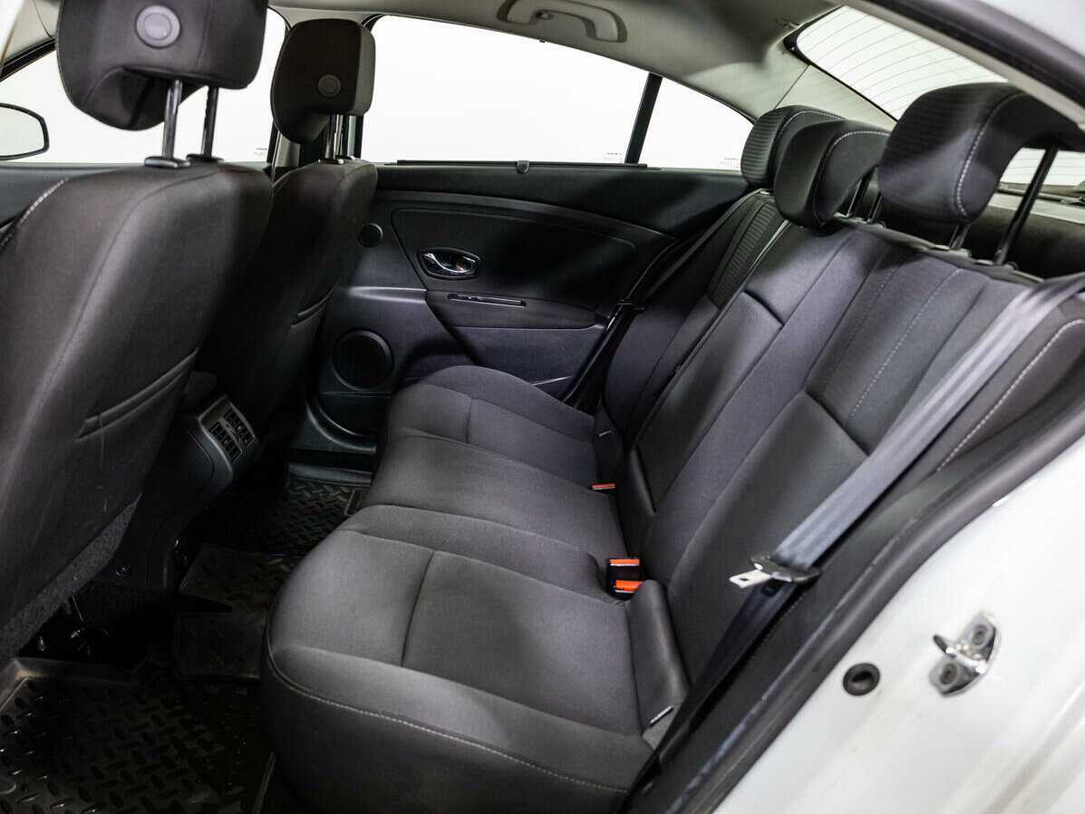 Renault Fluence б/у, 2013, Механическая. Фото: #9