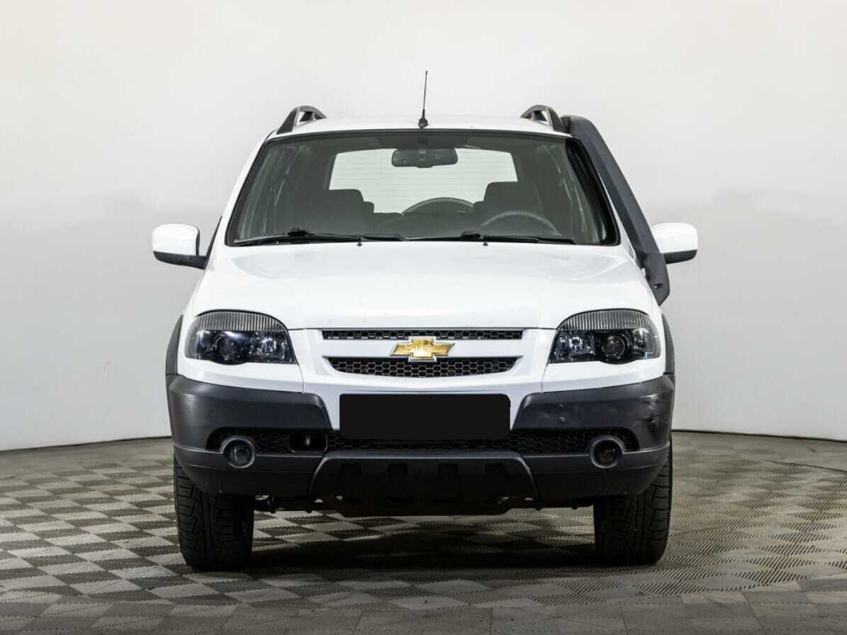 Chevrolet Niva б/у, 2018, Механическая. Фото: #1