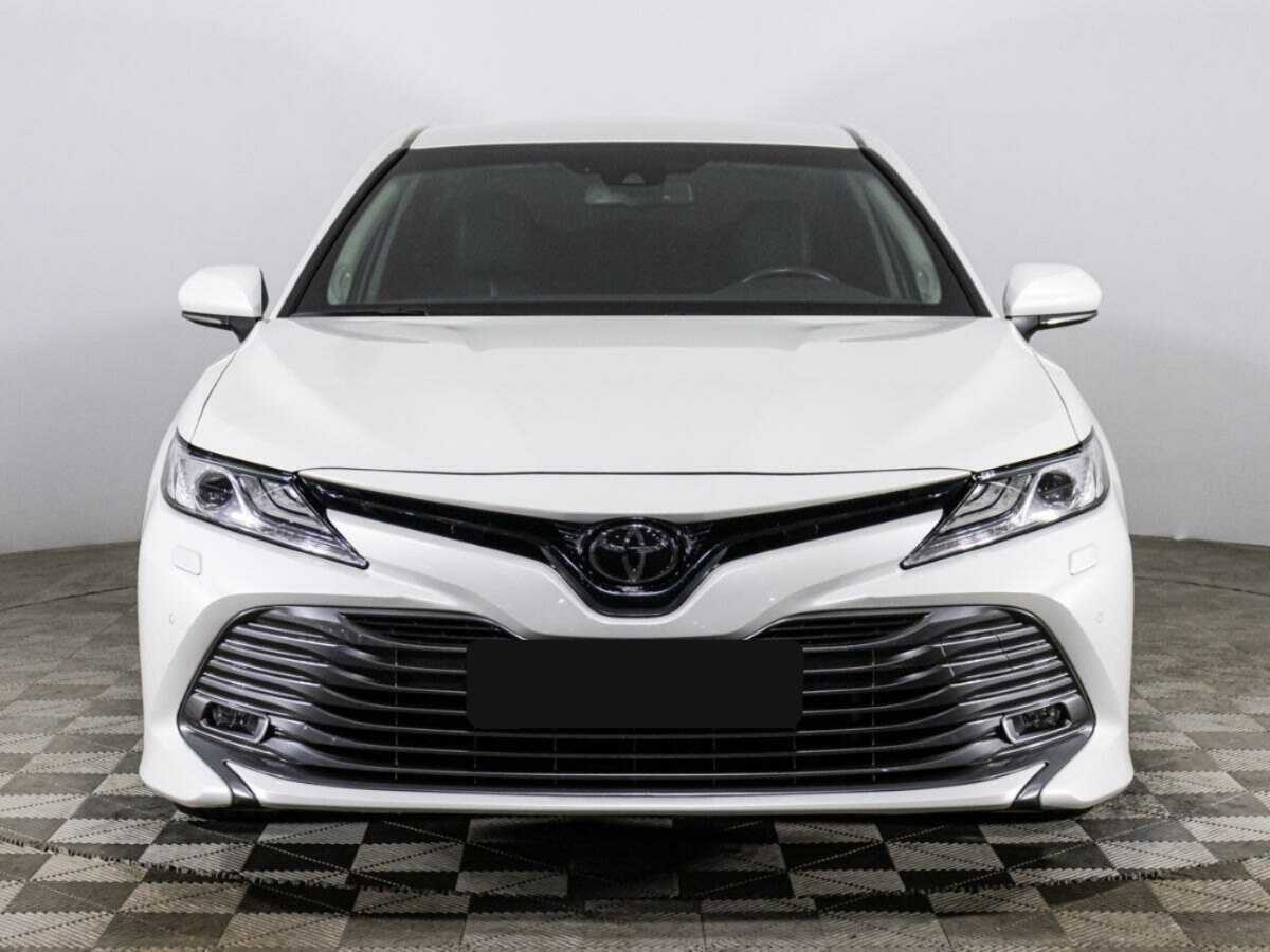 Toyota Camry б/у, 2020, Автоматическая. Фото: #1