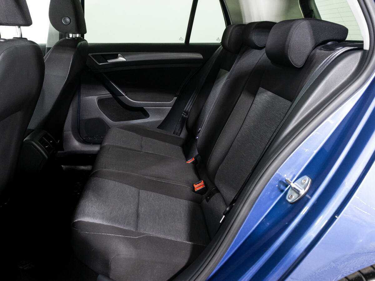 Volkswagen Golf б/у, 2013, Механическая. Фото: #9