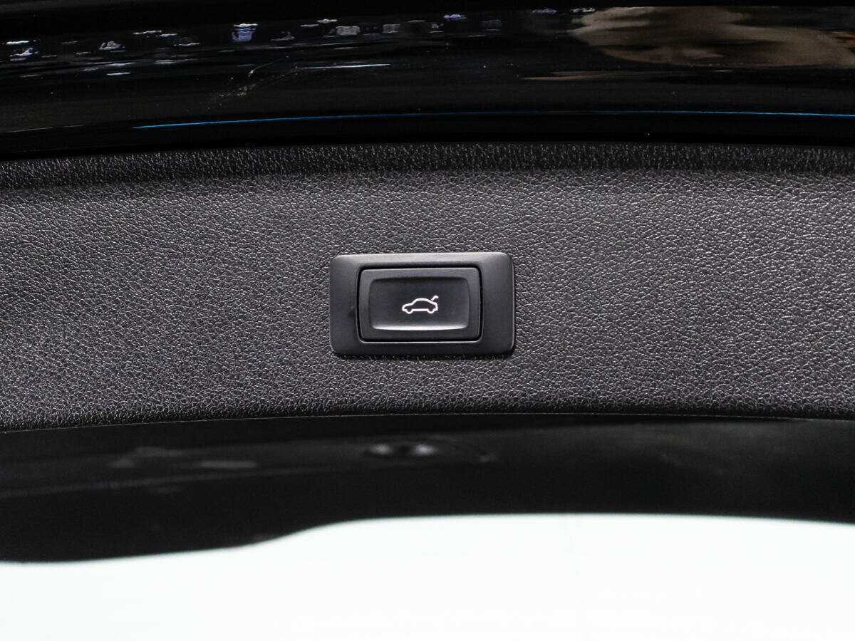 Ауди К5 б/у, 2015, Роботизированная. Фото: #14