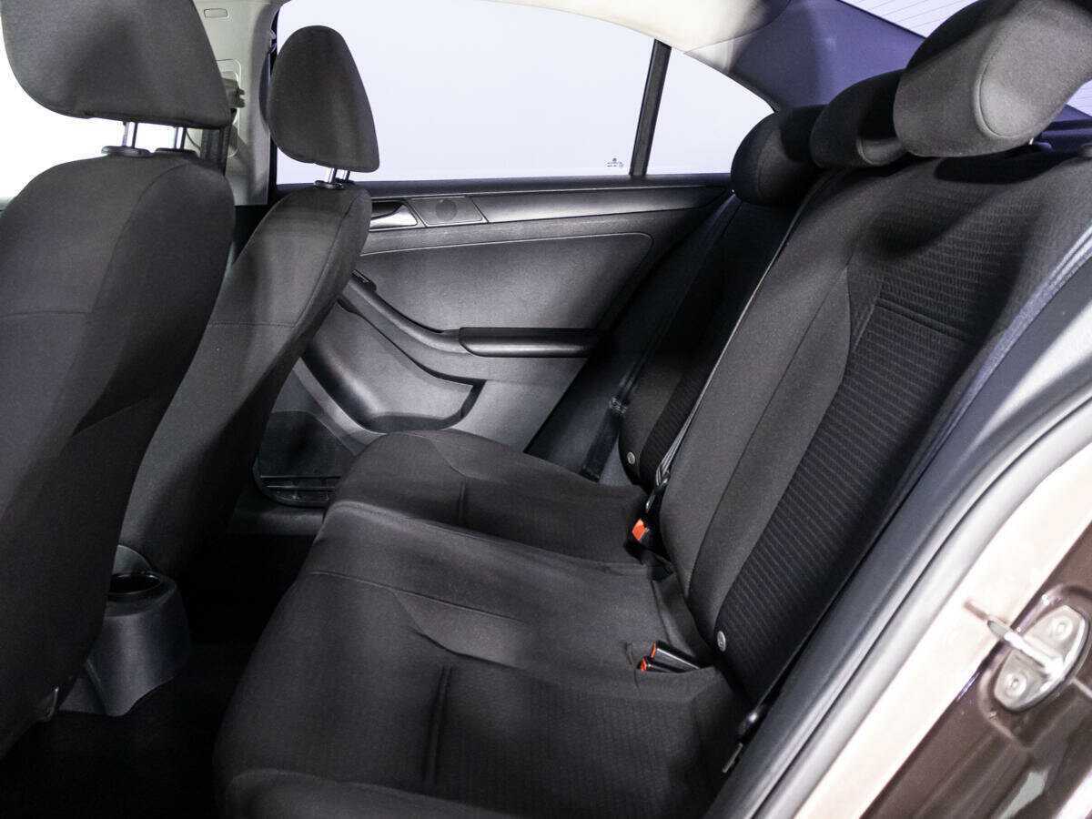 Volkswagen Jetta б/у, 2015, Механическая. Фото: #9