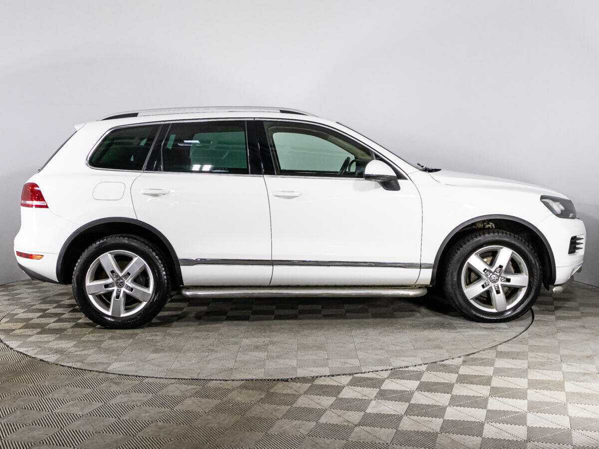 Volkswagen Touareg б/у, 2013, Автоматическая. Фото: #3