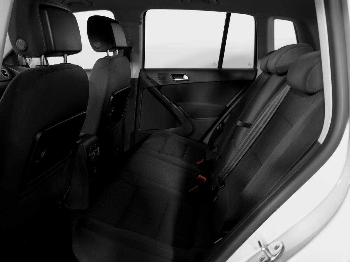 Volkswagen Tiguan б/у, 2014, Роботизированная. Фото: #6