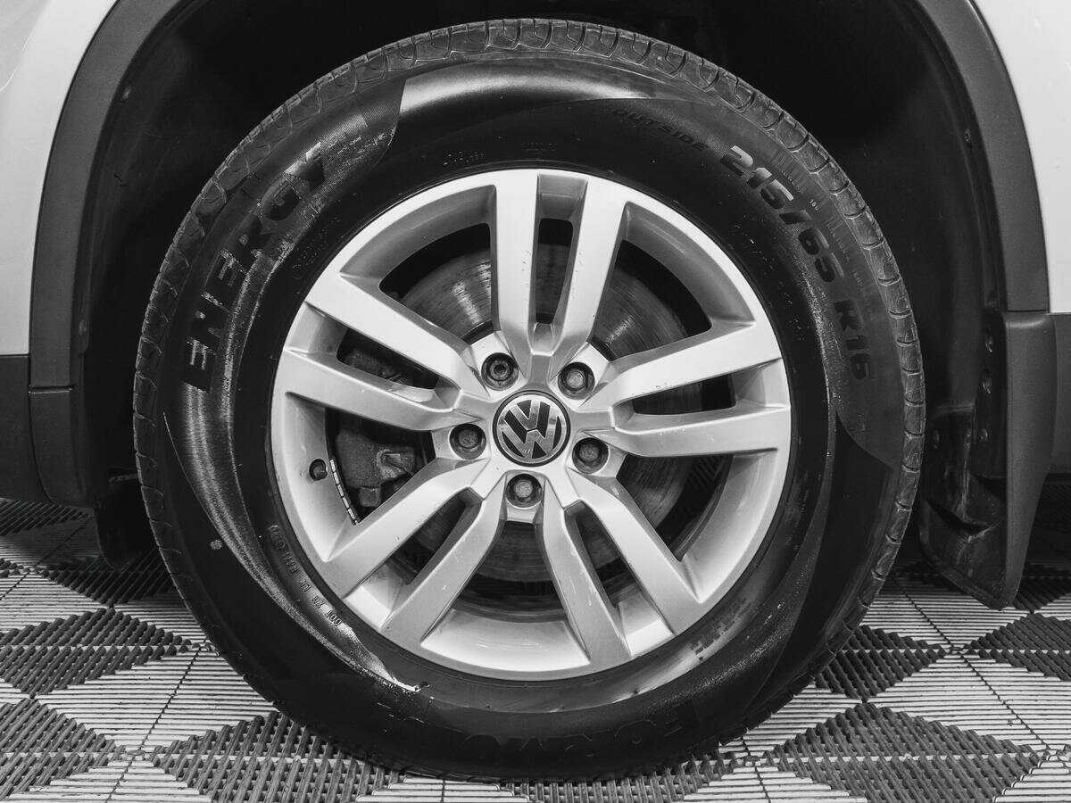 Volkswagen Tiguan б/у, 2014, Роботизированная. Фото: #14