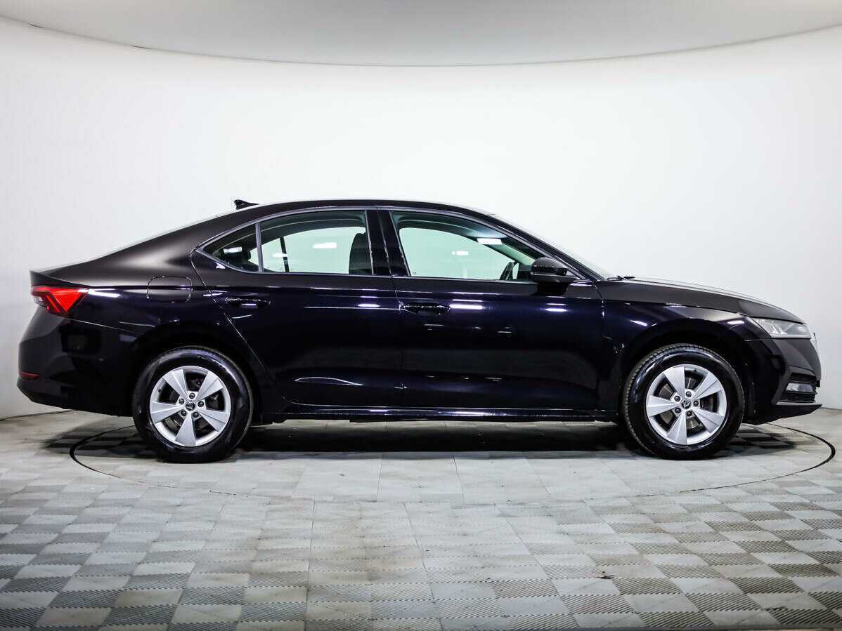 Шкода Октавия б/у, 2021, Роботизированная. Фото: #2