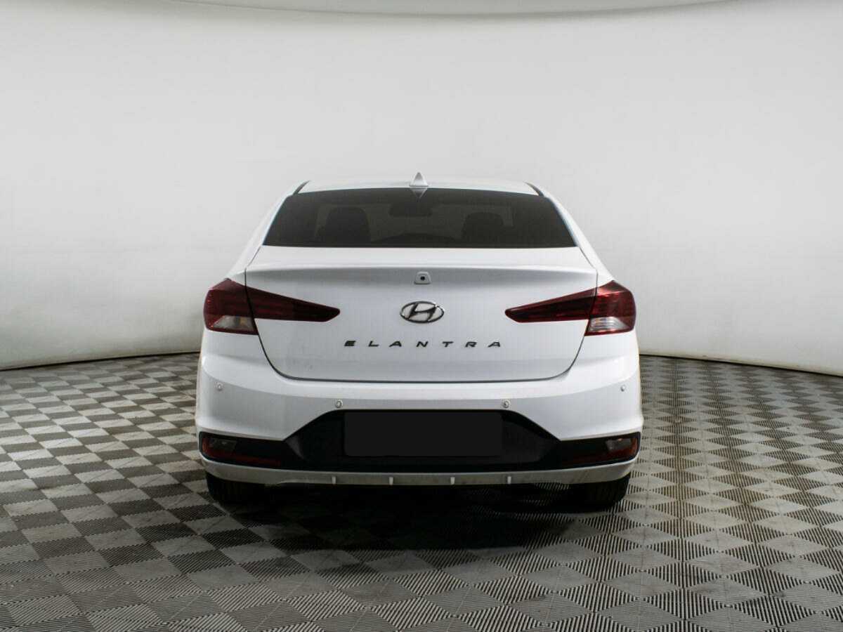 Hyundai Elantra б/у, 2019, Автоматическая. Фото: #5