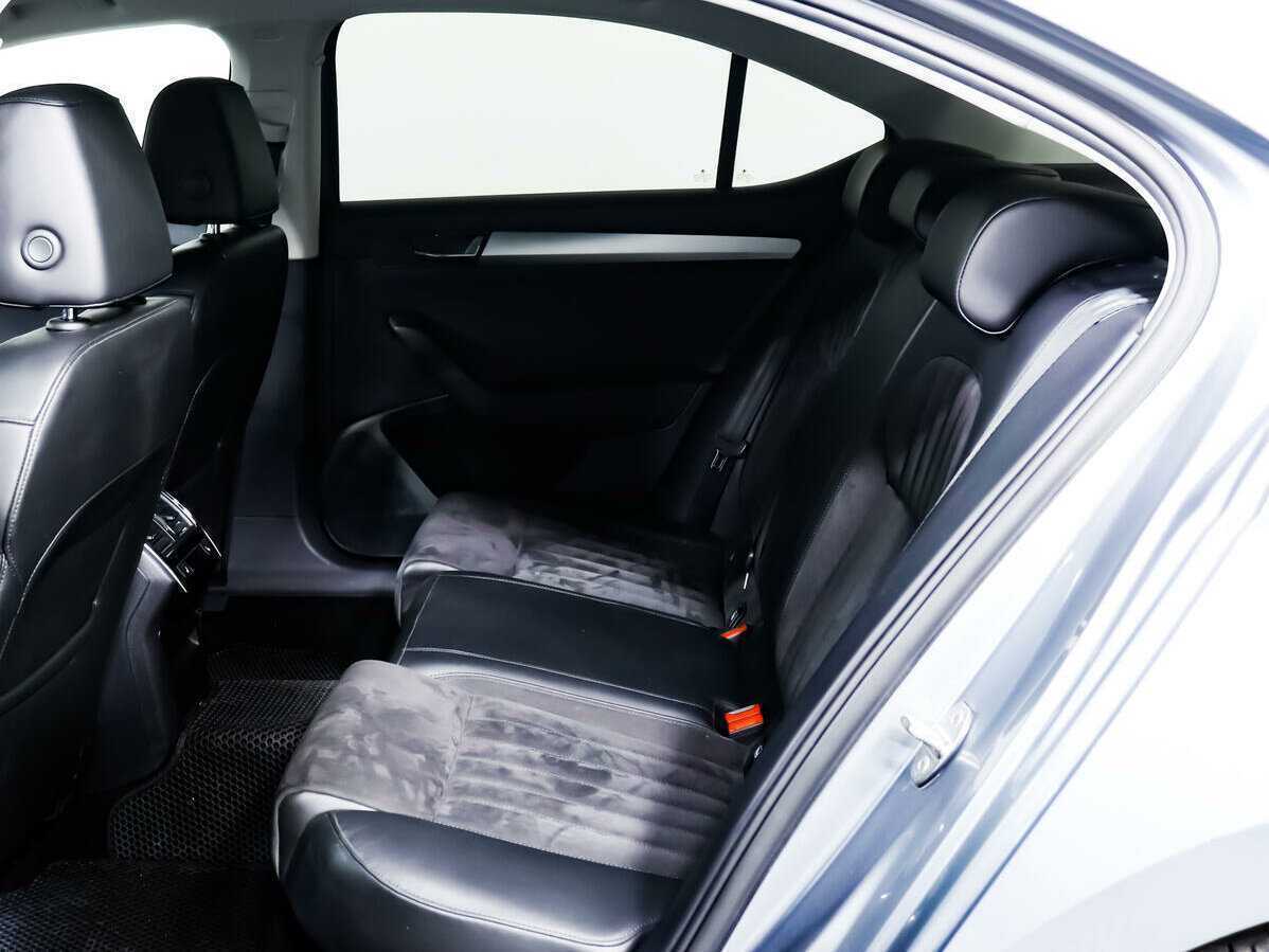 Skoda Superb б/у, 2017, Роботизированная. Фото: #9