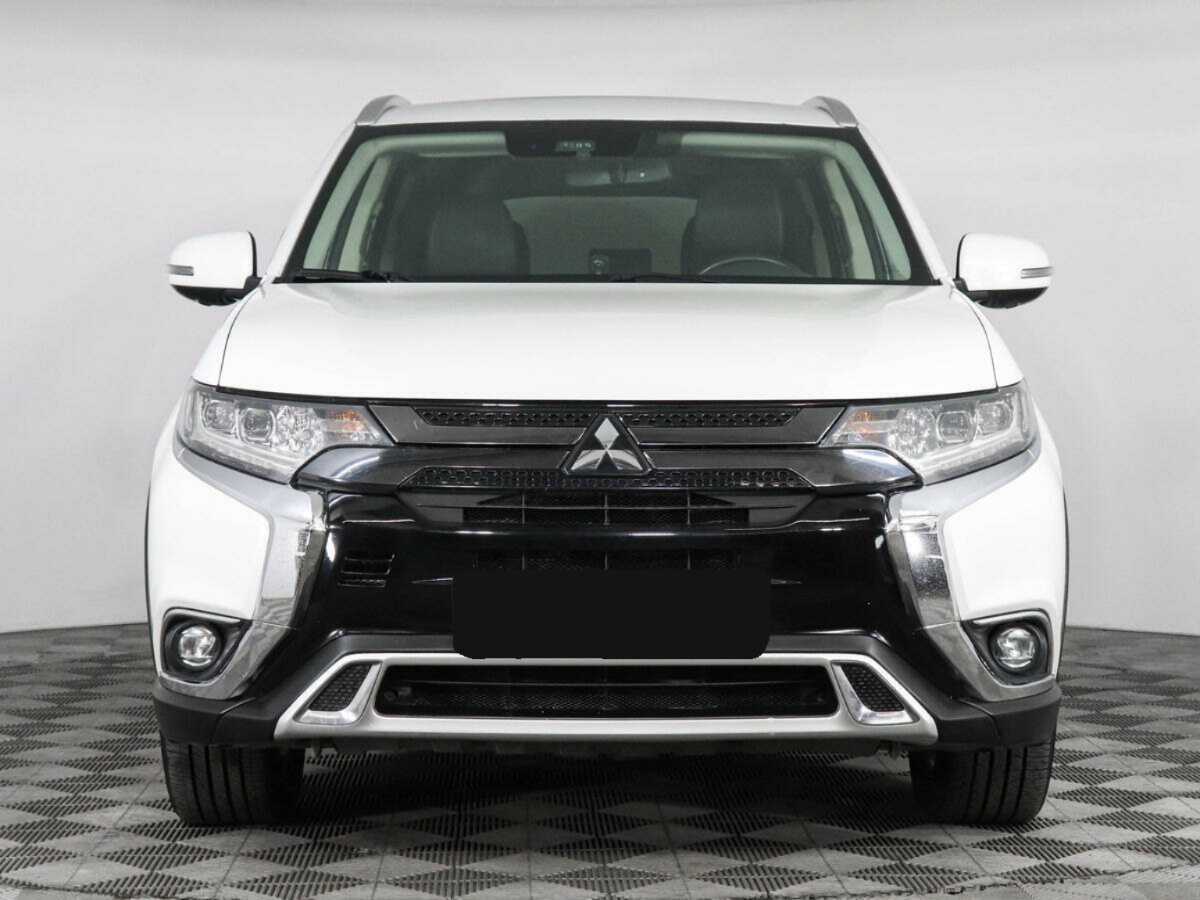 Mitsubishi Outlander б/у, 2018, Автоматическая. Фото: #1