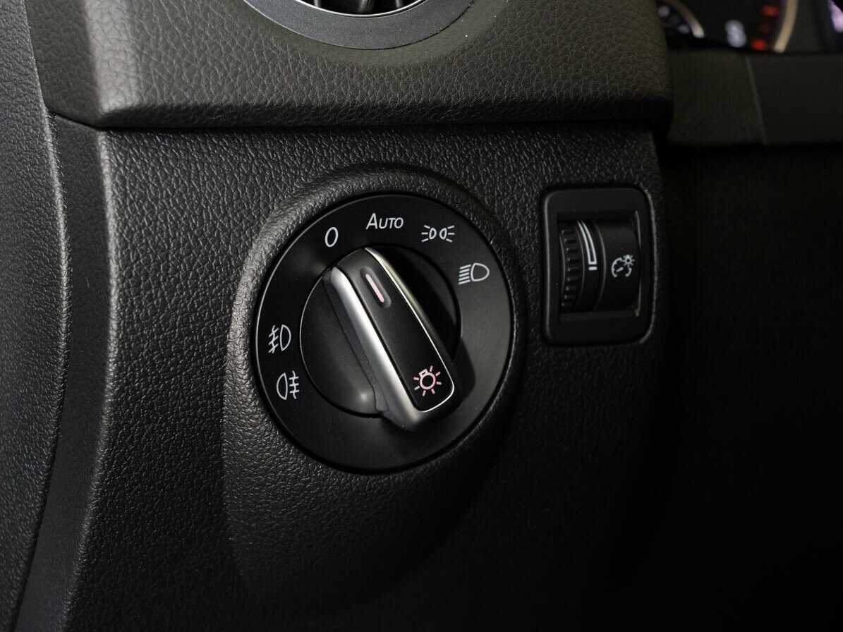 Volkswagen Tiguan б/у, 2016, Автоматическая. Фото: #13