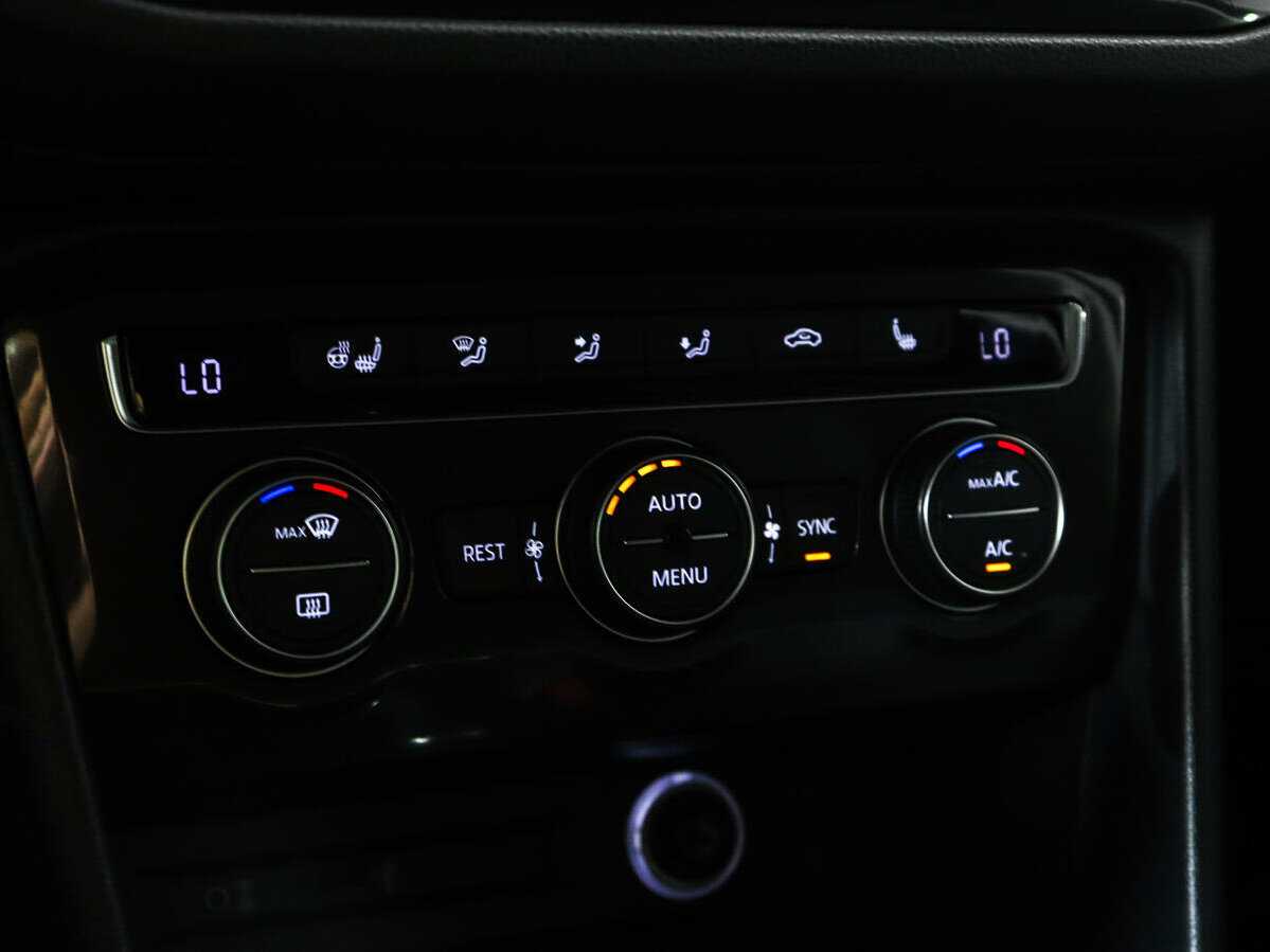 Volkswagen Tiguan б/у, 2017, Роботизированная. Фото: #15