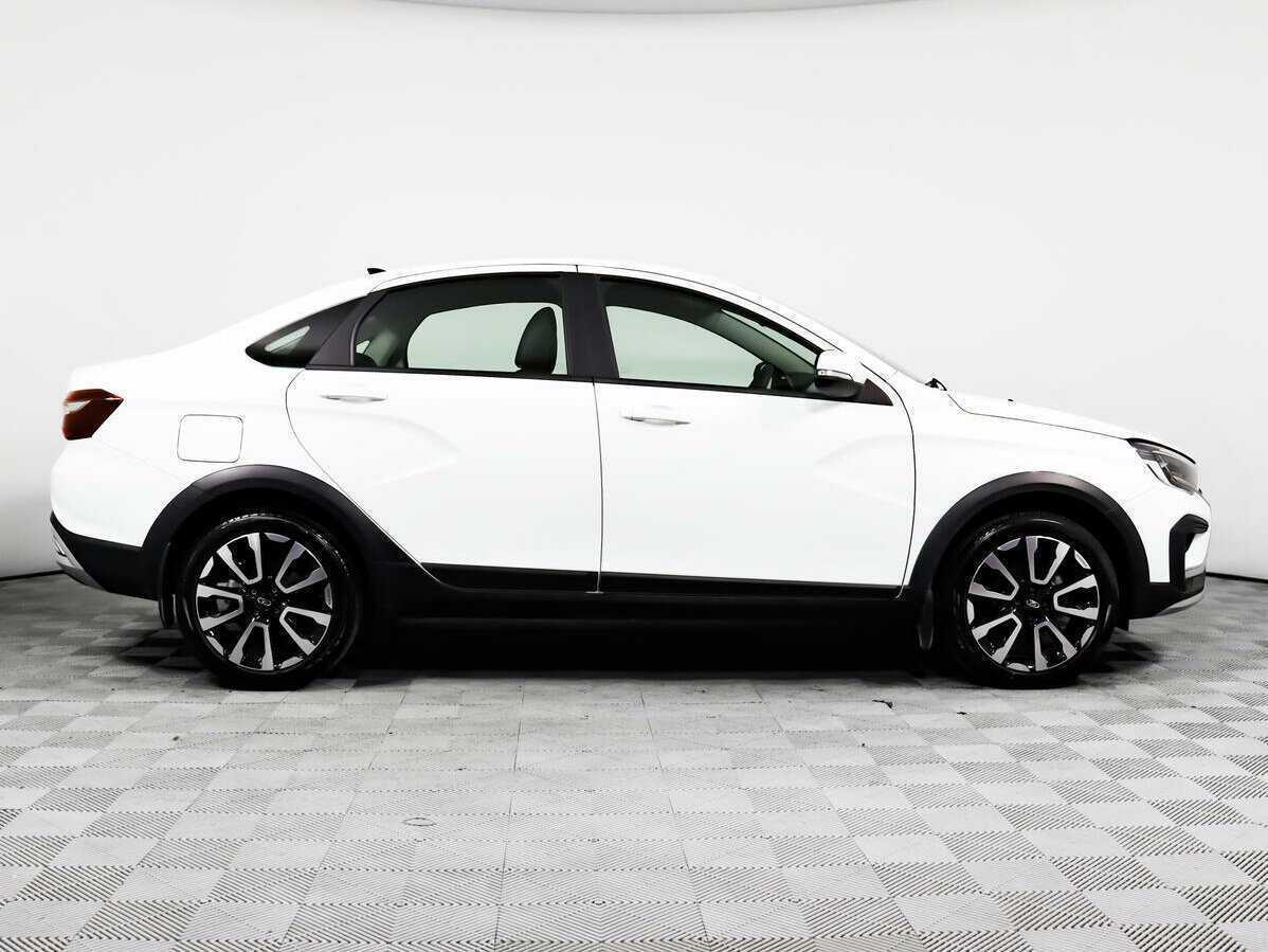 Лада (ВАЗ) Веста б/у, 2023, Механическая. Фото: #3