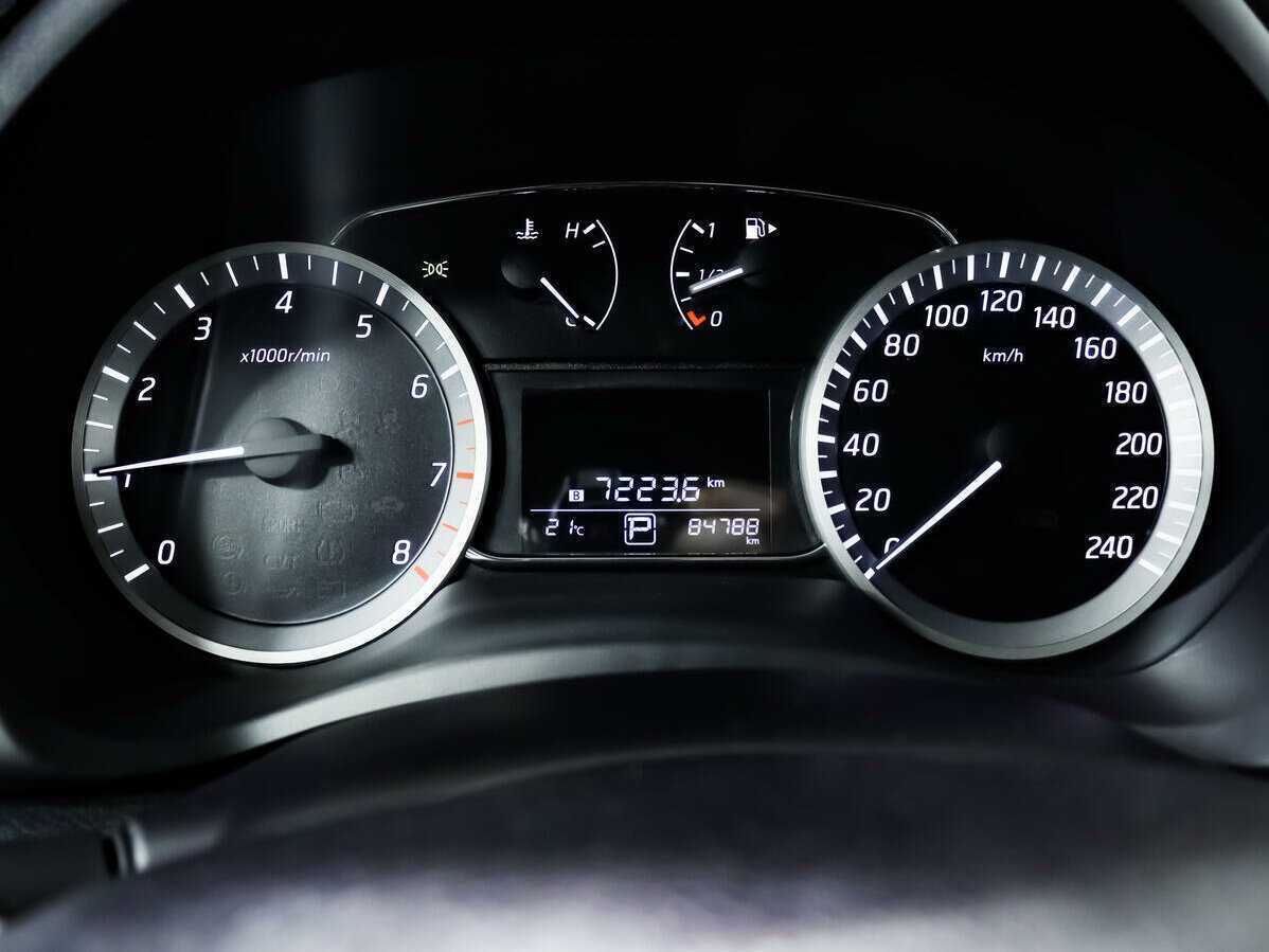 Ниссан Тиида б/у, 2015, Вариатор. Фото: #7