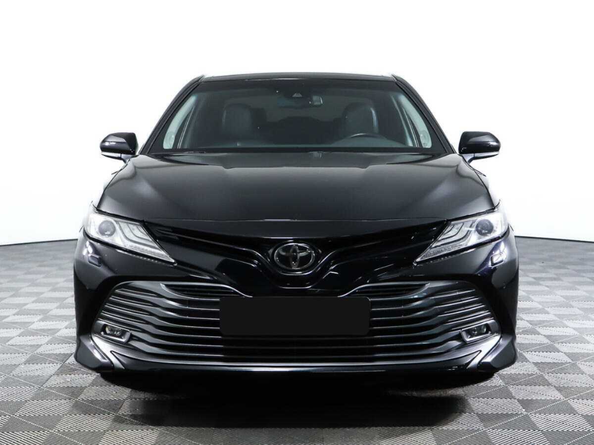 Toyota Camry б/у, 2019, Автоматическая. Фото: #1
