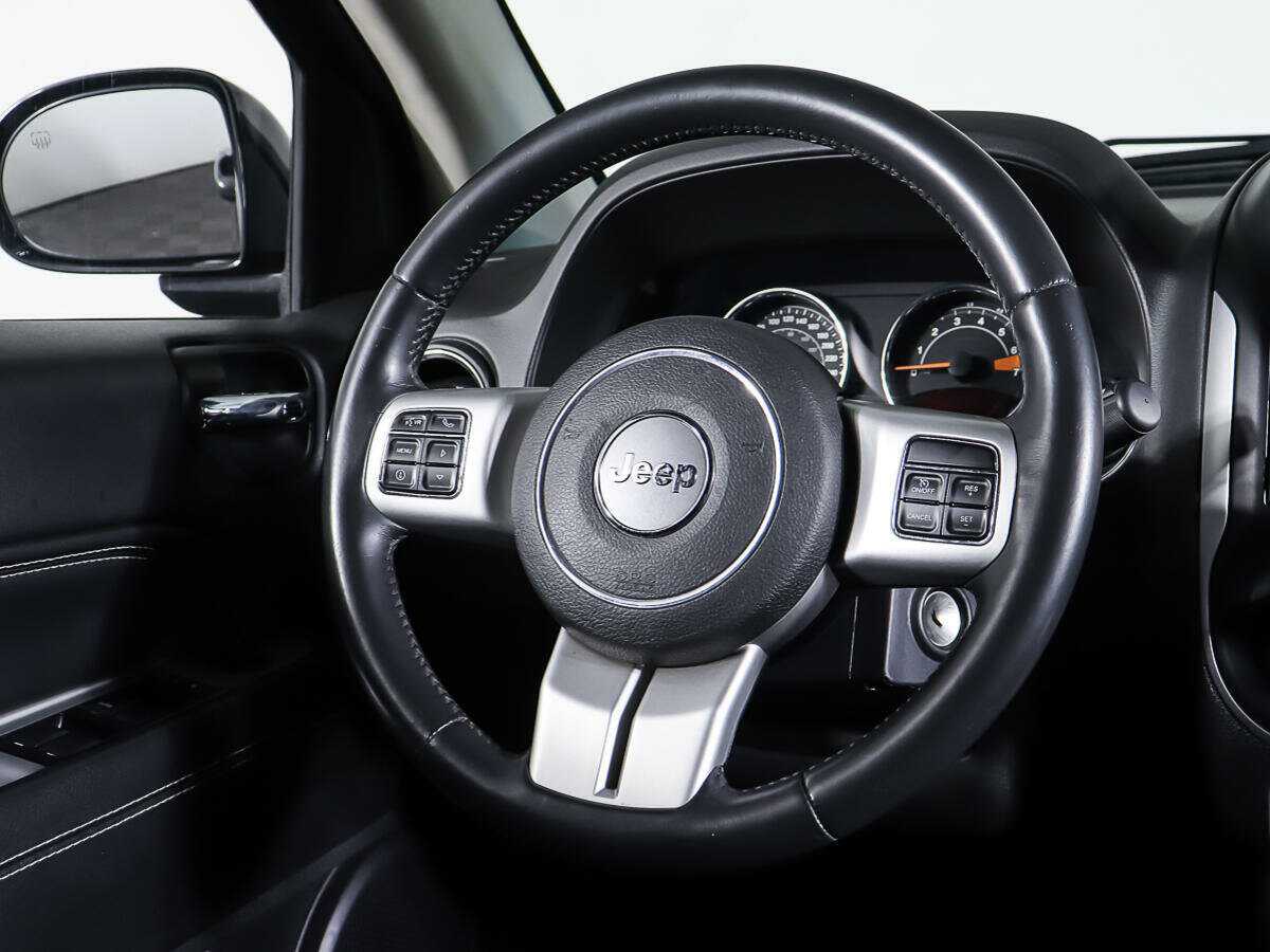 Jeep Compass б/у, 2013, Автоматическая. Фото: #16