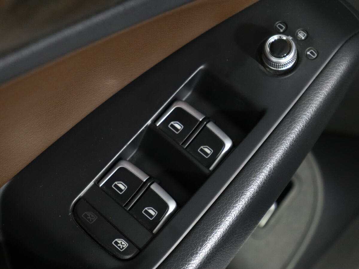 Ауди К5 б/у, 2015, Роботизированная. Фото: #17