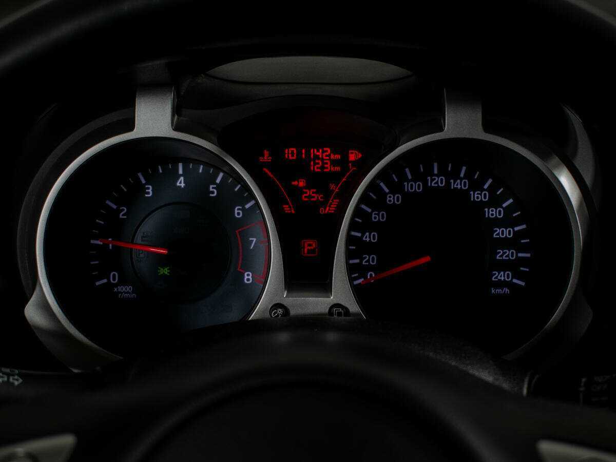 Ниссан Жук б/у, 2014, Вариатор. Фото: #9