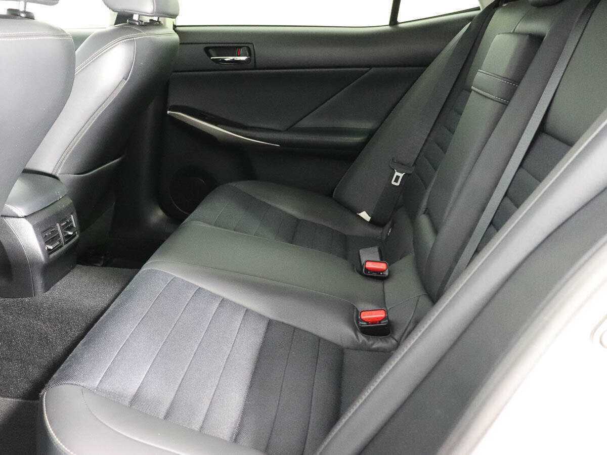 Лексус ИС б/у, 2015, Автоматическая. Фото: #12