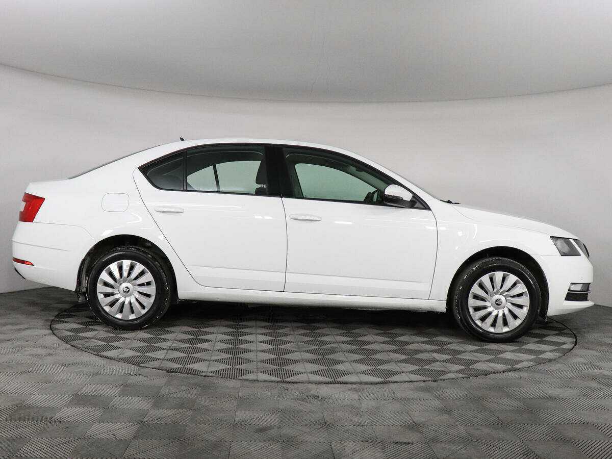 Шкода Октавия б/у, 2019, Автоматическая. Фото: #3