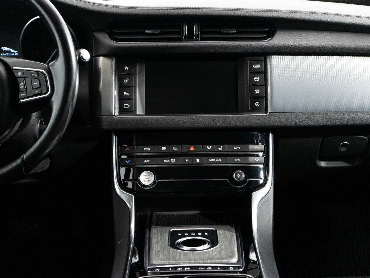 Jaguar XF б/у, 2016, Автоматическая. Фото: #13